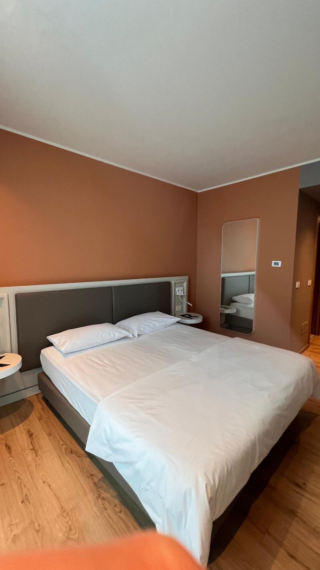 Kare Hotel Banchette D'Ivrea ภายนอก รูปภาพ