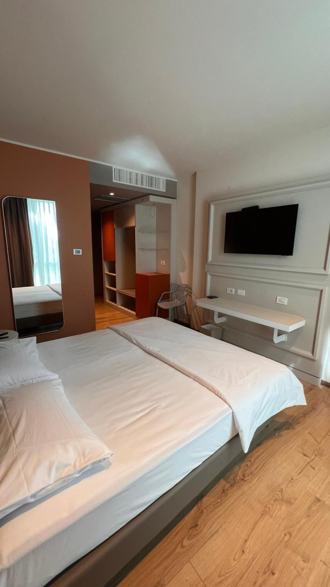 Kare Hotel Banchette D'Ivrea ภายนอก รูปภาพ