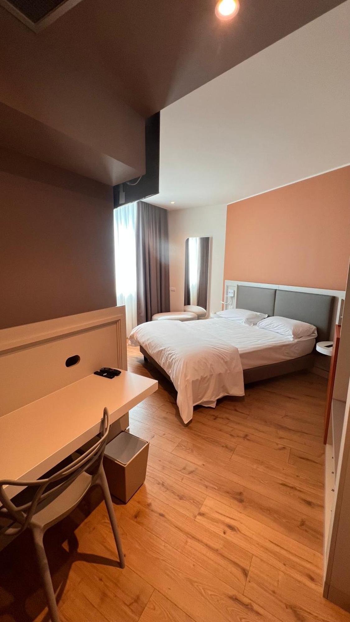 Kare Hotel Banchette D'Ivrea ภายนอก รูปภาพ
